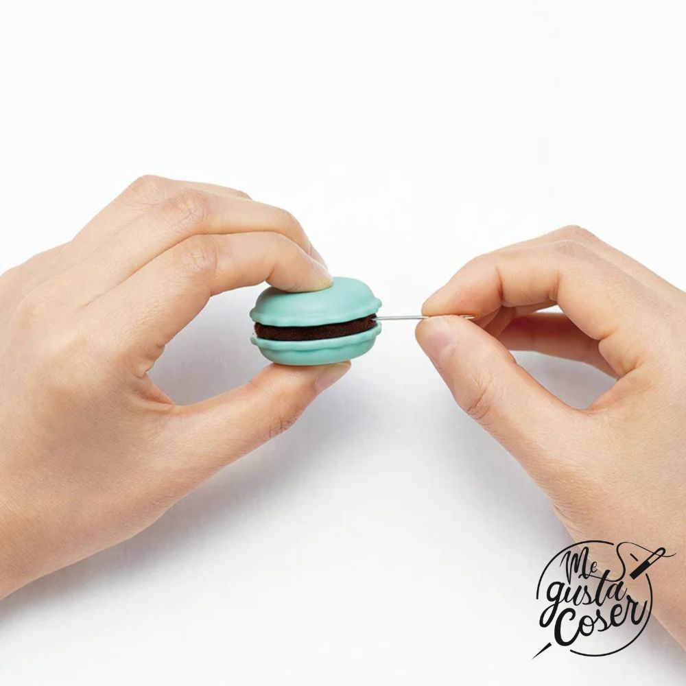 Afilador y recogedor de agujas Sweet 'n Sharp Macaron – Color Pistacho