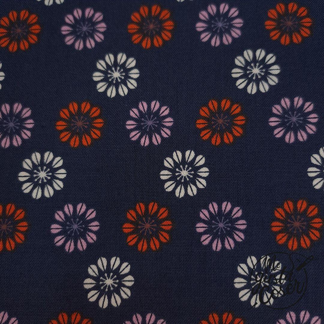 Tela patchwork Cotton and Steel Mustang Flores marino 0007 3