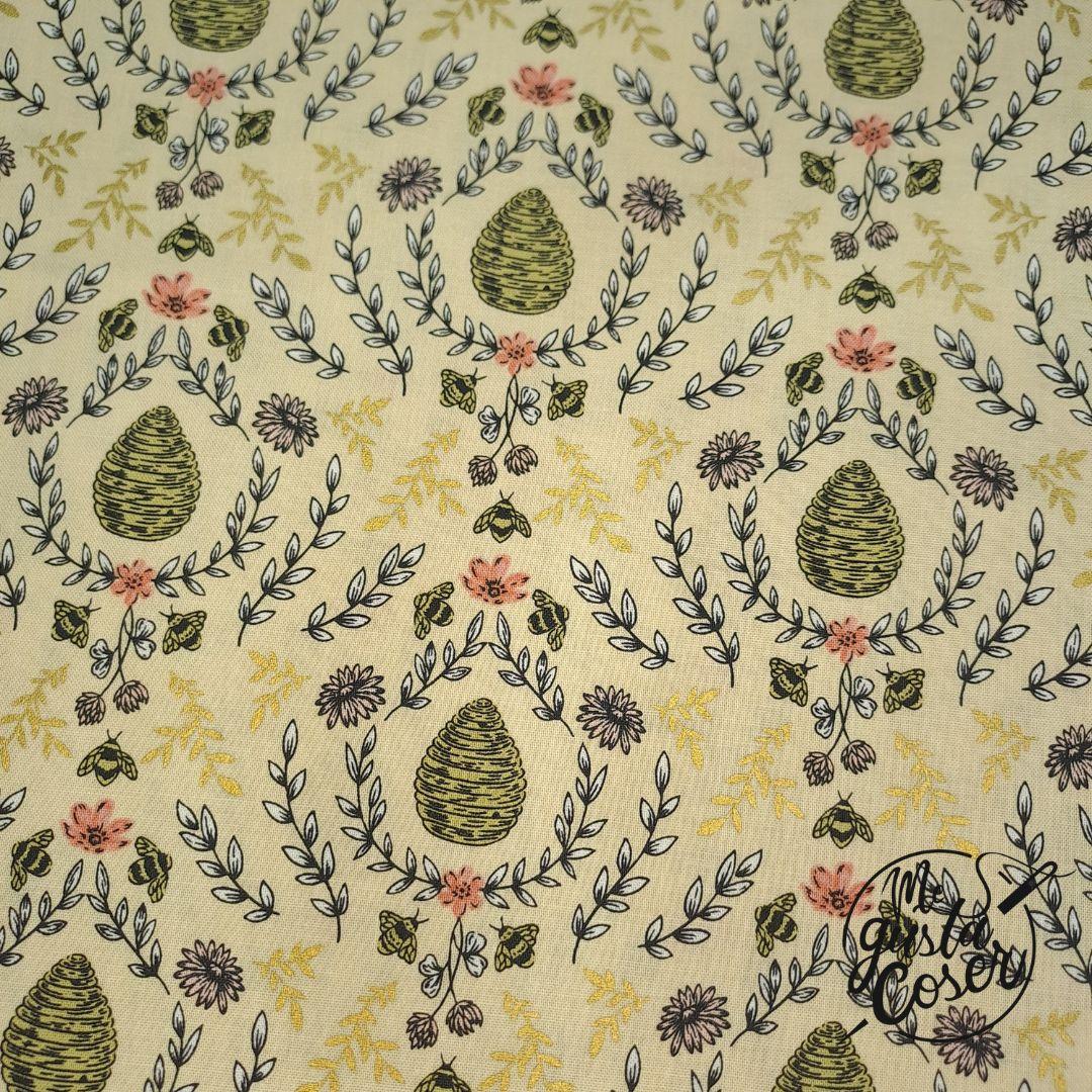 Tela patchwork RJR Summer in the cotswolds Beehive colmena de abejas