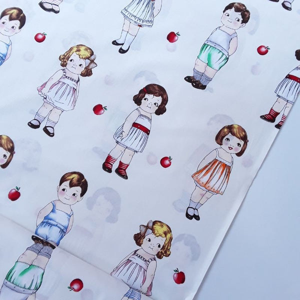 Tela patchwork paper dolls school house