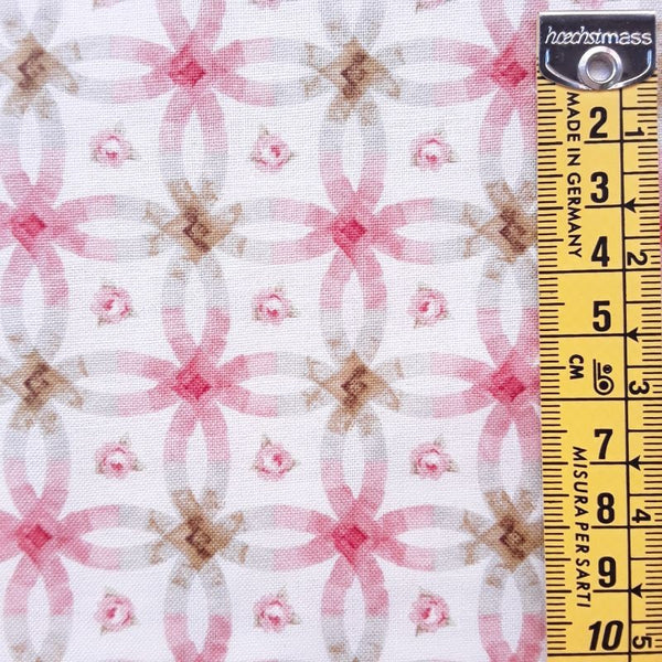 Tela patchwork Geometric Roses L1144