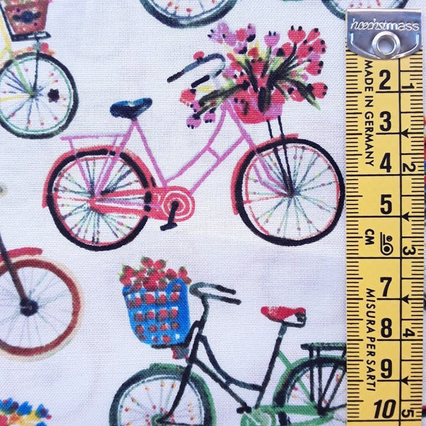 Tela patchwork Bicicletas y flores